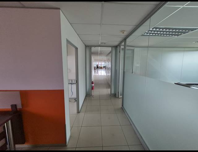 313M² OFFICE TO LET IN RIVONIA